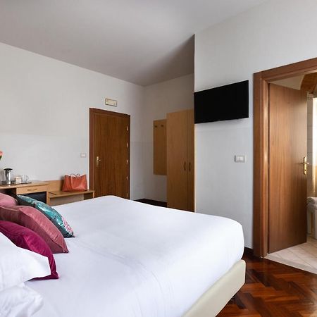 Aramis Deluxe Rooms Florence Ngoại thất bức ảnh