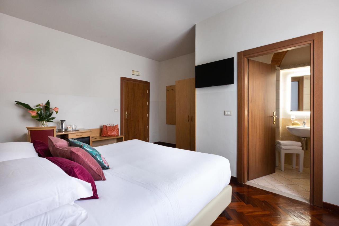 Aramis Deluxe Rooms Florence Ngoại thất bức ảnh